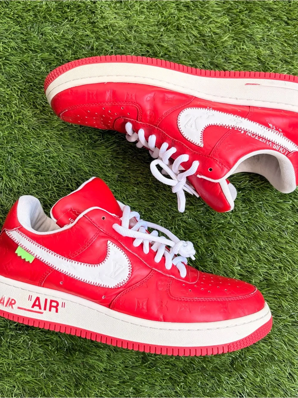 Nike louis vuitton virgil abloh size 10 Red and White Low-Top Sneakers